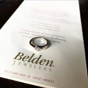 Vintage 1OK white gold diamond ring US size 5.5